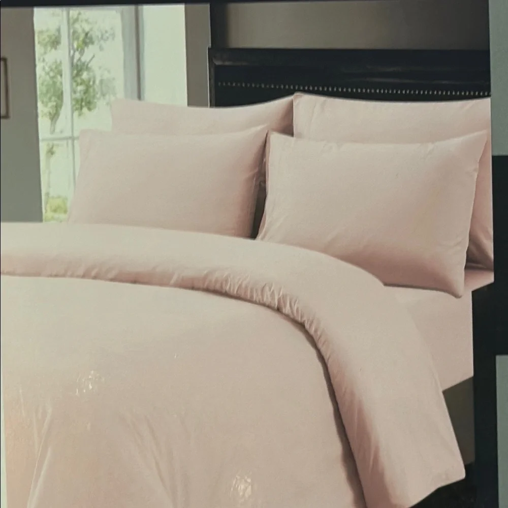Traditional At Home Baby Pink Full 6pc Sheet Set Embossed Maze Key Print